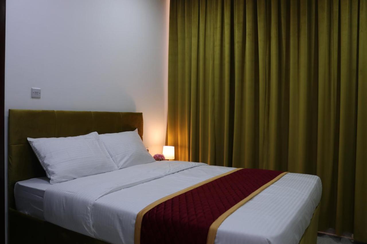 De Iris Regency Fahaheel Appartement Koeweit Buitenkant foto