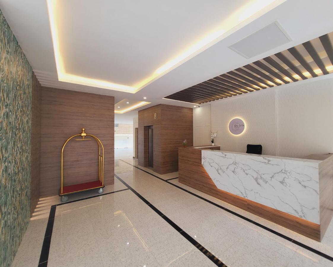 De Iris Regency Fahaheel Appartement Koeweit Buitenkant foto