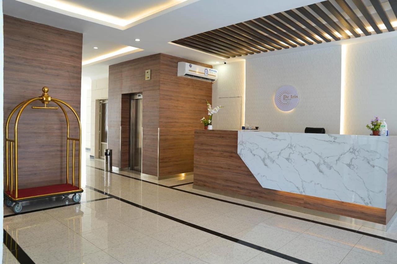 De Iris Regency Fahaheel Appartement Koeweit Buitenkant foto