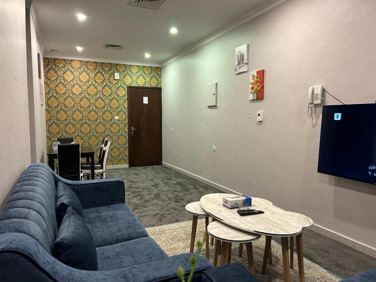 De Iris Regency Fahaheel Appartement Koeweit Buitenkant foto