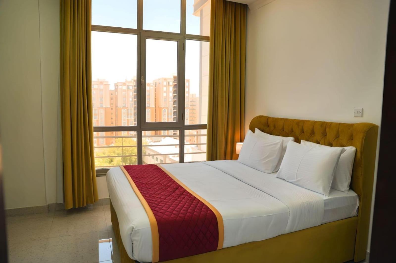 De Iris Regency Fahaheel Appartement Koeweit Buitenkant foto
